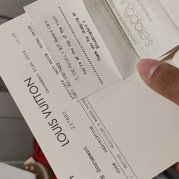 Louis Vuitton 4 key holder - Picture 12 of 13